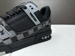 Sneakers Black & Squares 2024