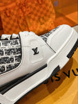 Sneakers White & Black Wall Painting 2023