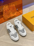 Sneakers White & Black Wall Painting 2023