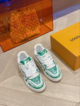 Sneakers White & Green Paint 2023