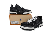 Sneakers Trainer Style Black & Squares 2024