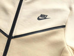 Tracksuit Cream 2024