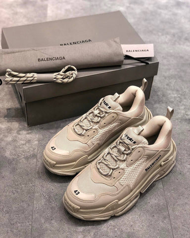 Triple S Full Sand