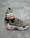 Monogramma completo Triple S Collab