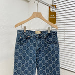 Jeans blu e monogramma 2023