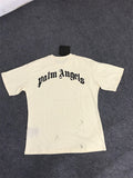 T-shirt color crema con logo sul palmo e logo sul retro