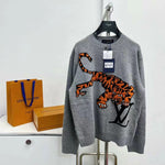 Sweater Grey & Tiger Logo