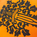 T-Shirt Orange & Dagger Logo