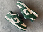 Dunk Low Varsity Green